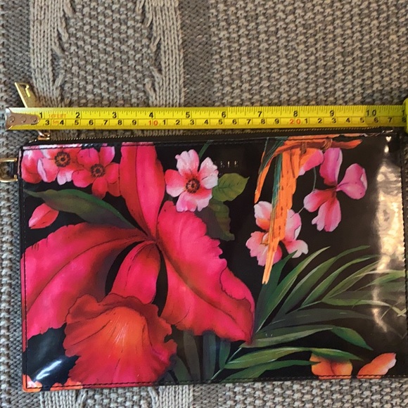 TED BAKER London wristlet - Picture 6 of 7
